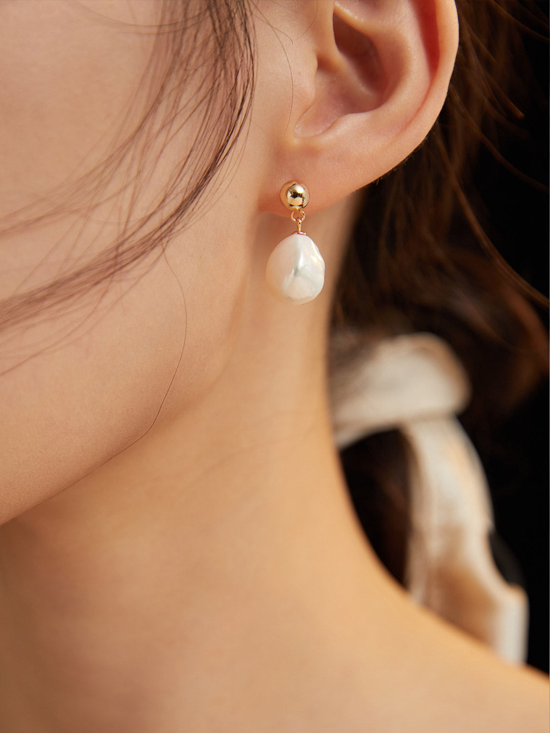 Baroque Pearl Earring