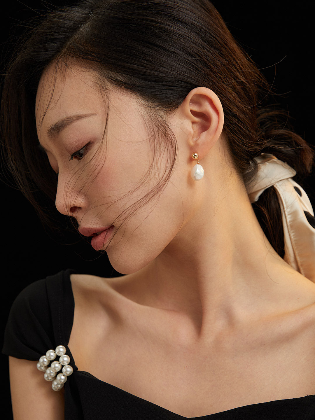 Baroque Pearl Earring