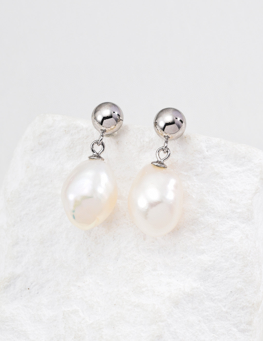 Baroque Pearl Earring