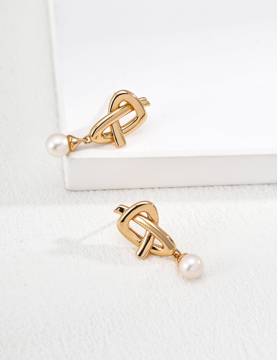 Knot Earring
