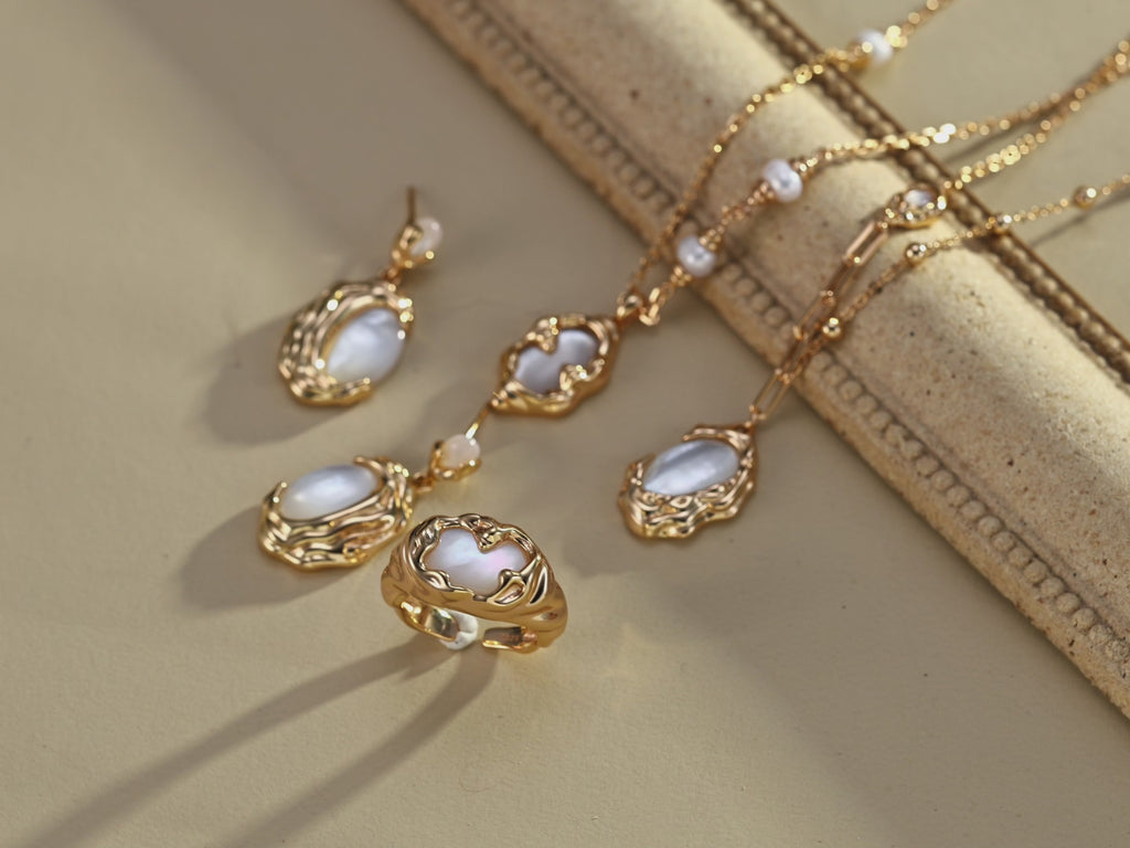Aurelia Necklace